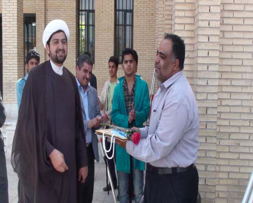 http://www.yazdfarda.com/media/news_gal/file_1880.jpeg