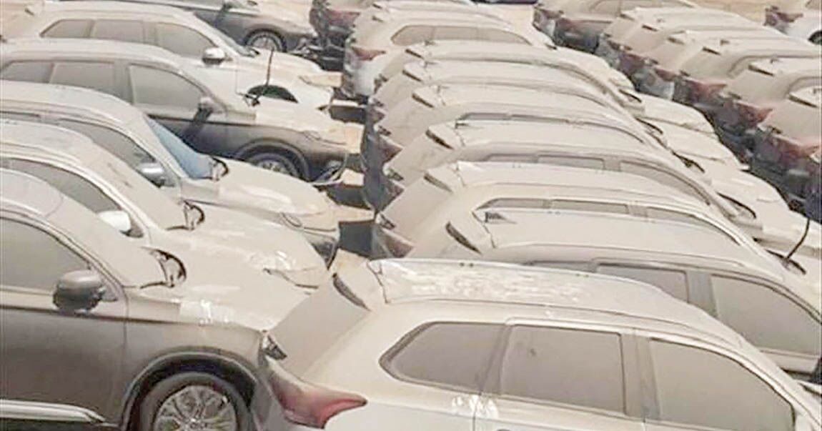 انباشت خودرو‌ها در گمرکات نیازمند تدبیر کشوری