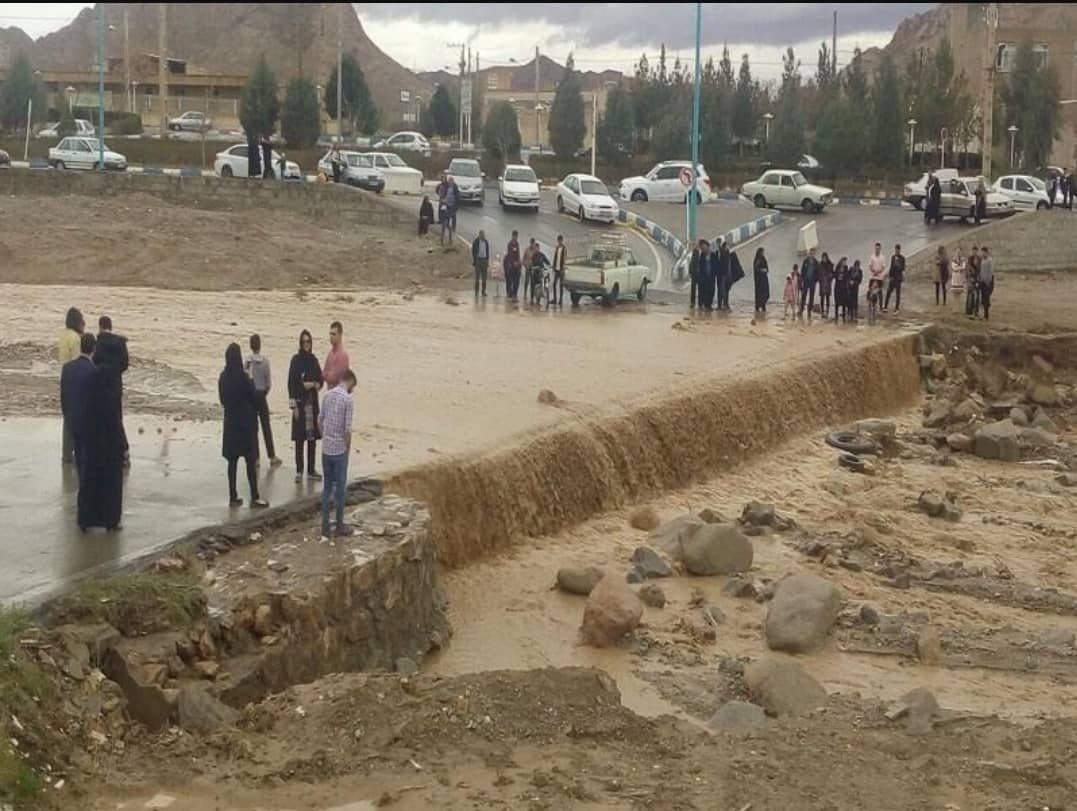 خاطرات سیل سال 35 شهرستان تفت