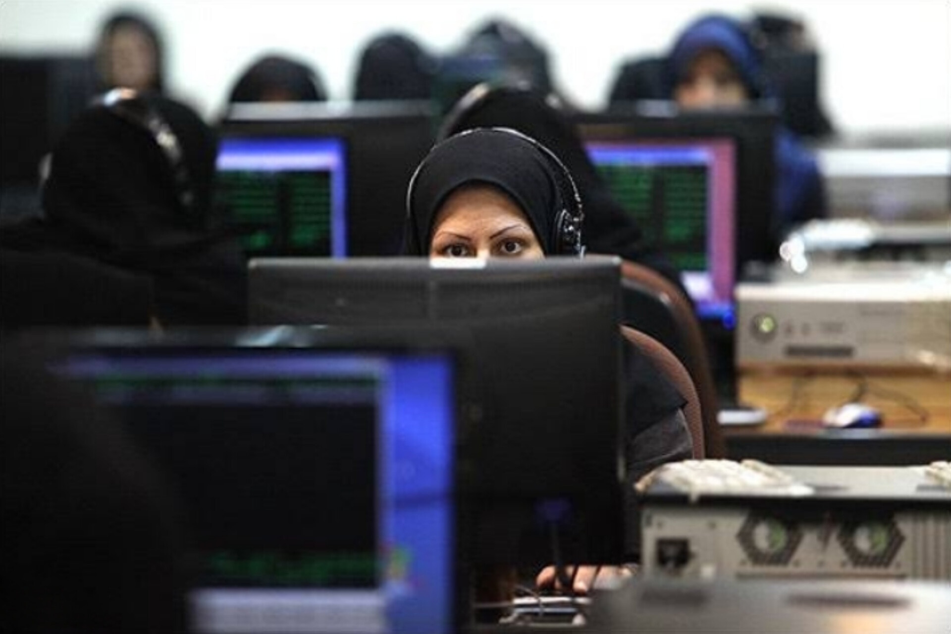 آغاز فرایند تبدیل وضعیت یک میلیون نیروی شرکتی در هفته آینده